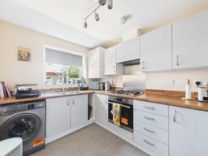 Kitchen- click for photo gallery